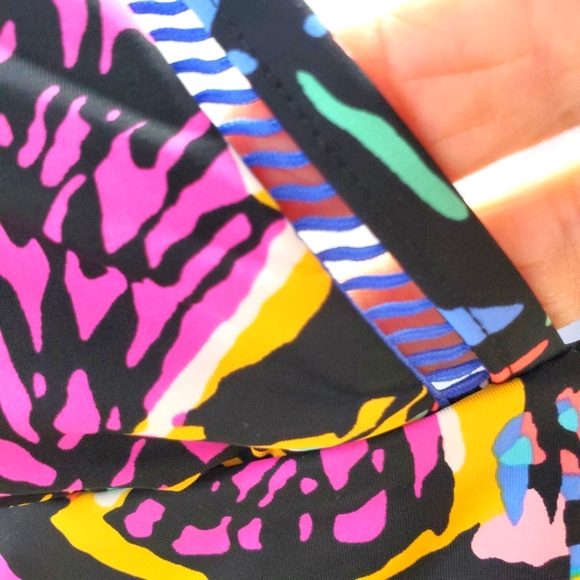 VERA BRADLEY REVERSIBLE 2 PIECE SWIMSUIT - Picture 6 of 14
